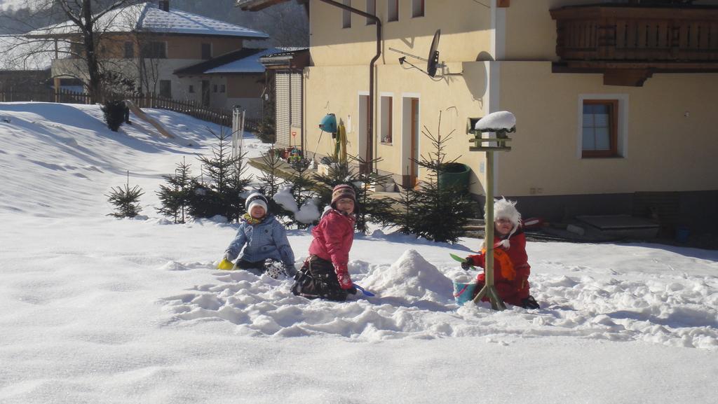 Familien-Bauernhof Neumoar Appartement Sankt Johann im Pongau Buitenkant foto